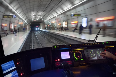 Metro Bilbao mejora la frecuencia de los trenes en das laborables